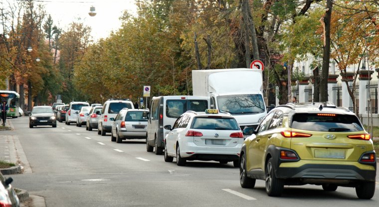Forgalomkorlátozásokkal indul az új tanév Nagyváradon
