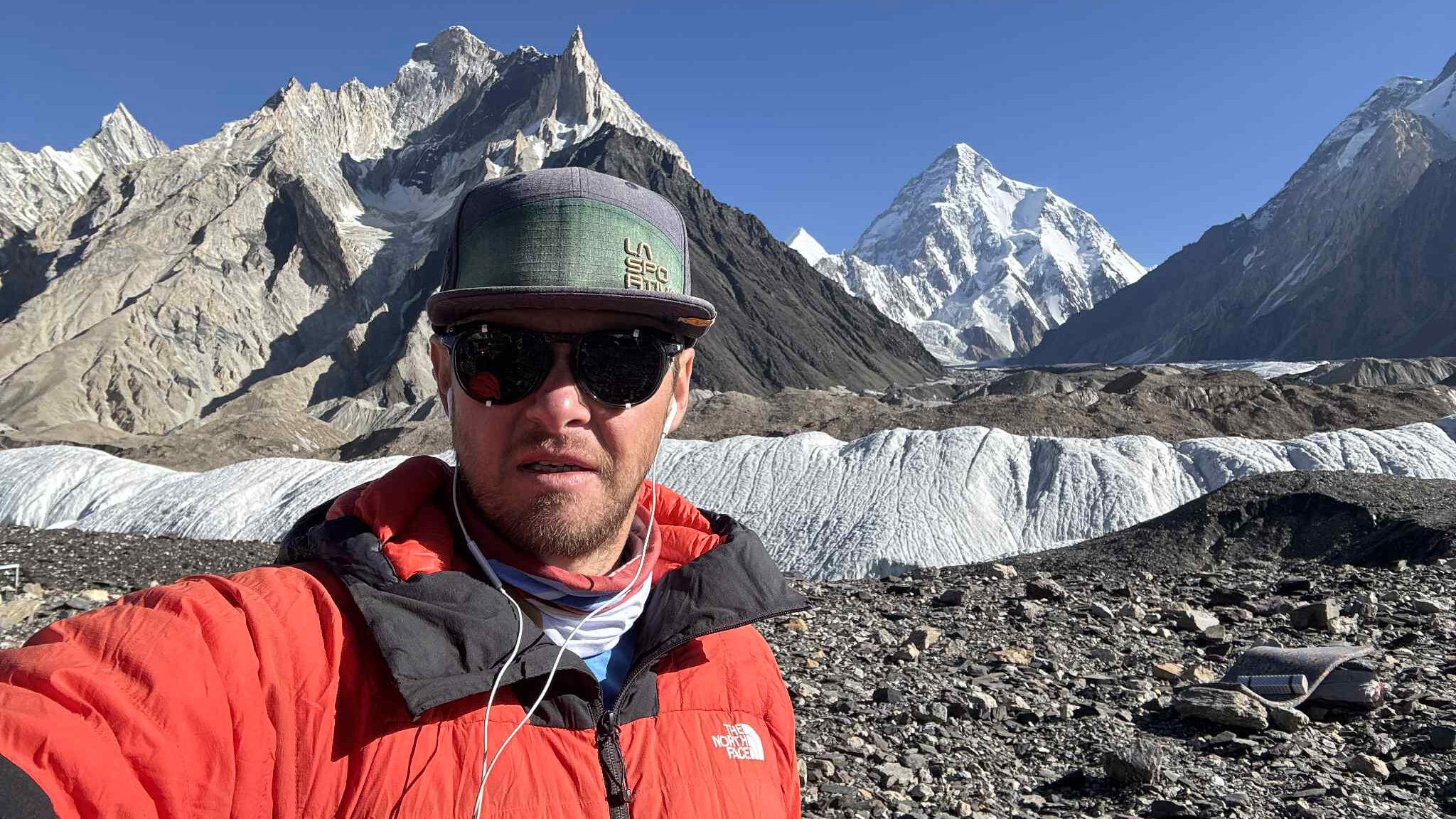 K2-expedíció: Varga Csaba a 2-es táborból jelentkezett be | Videó