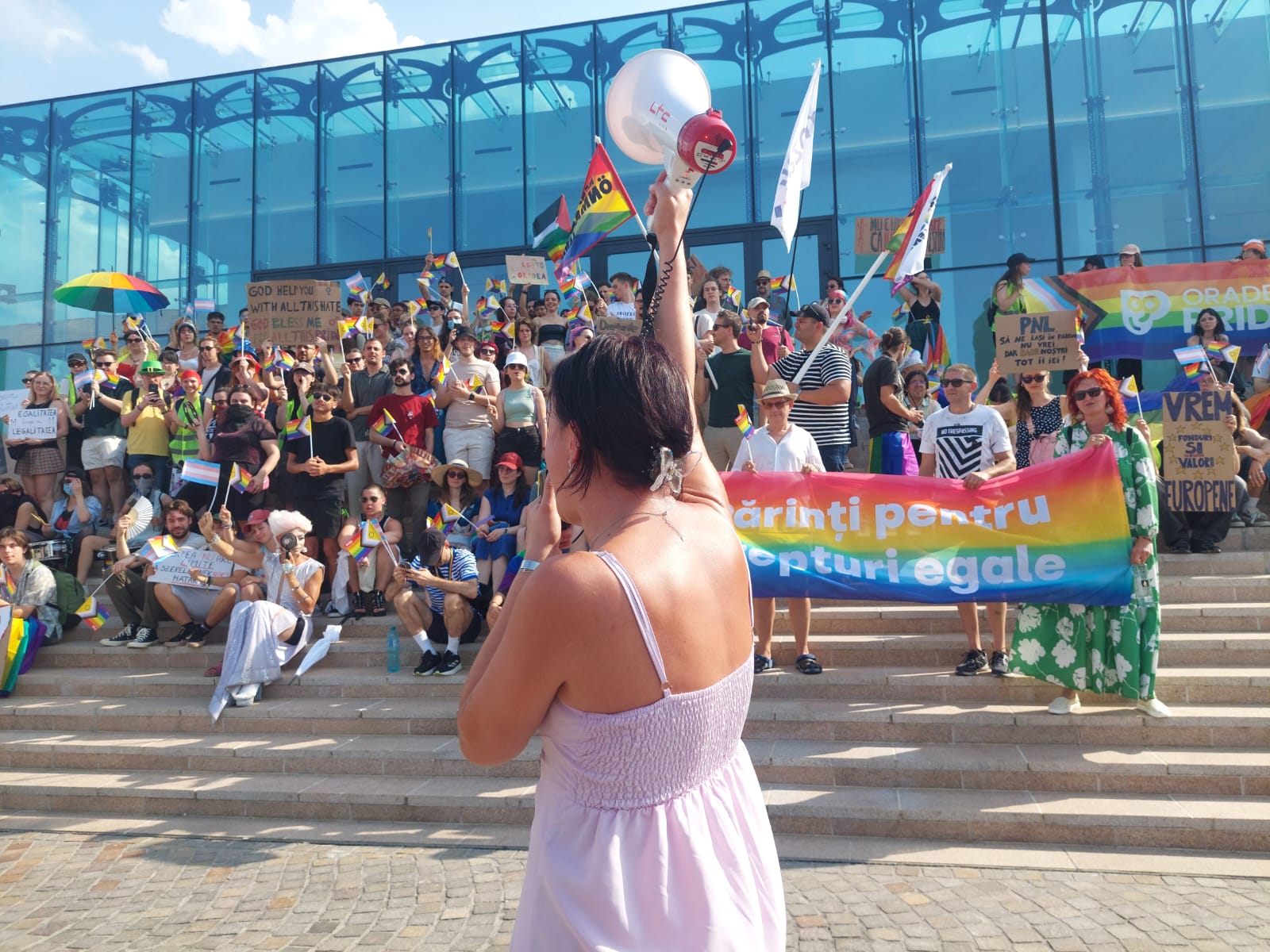 Nagyváradi Pride: több mint száz civil szervezet kéri a felvonulás engedélyezését