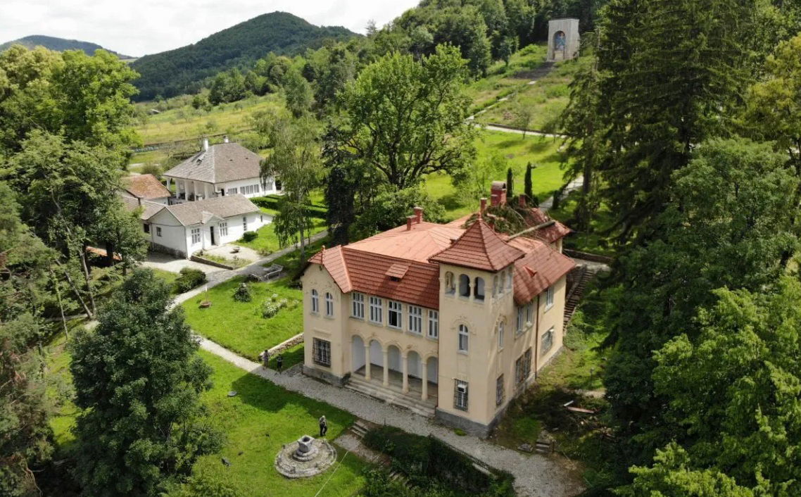 Felújítási munkálatok miatt bezárják a nagyközönség előtt a csucsai Boncza-kastélyt