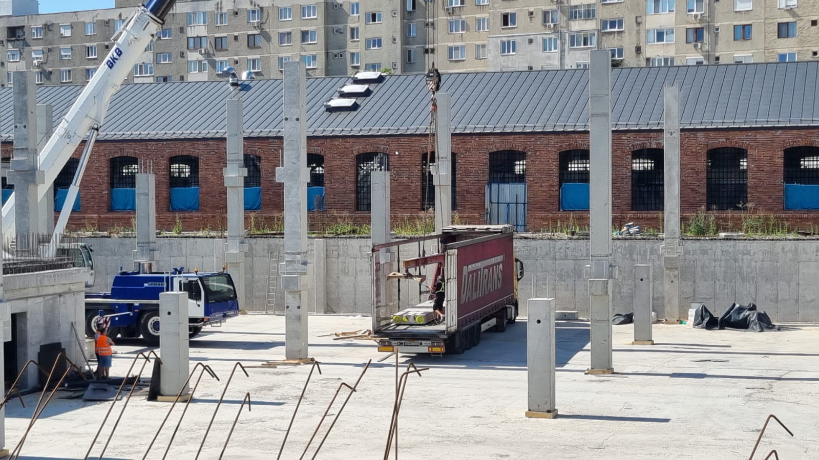 Közel egyharmada elkészült a váradi nagypiac második épületének