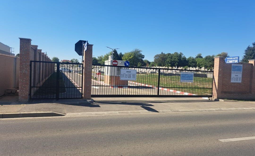 Nem használhatják szeptembertől a Rulikowski temető főbejáratát az autósok