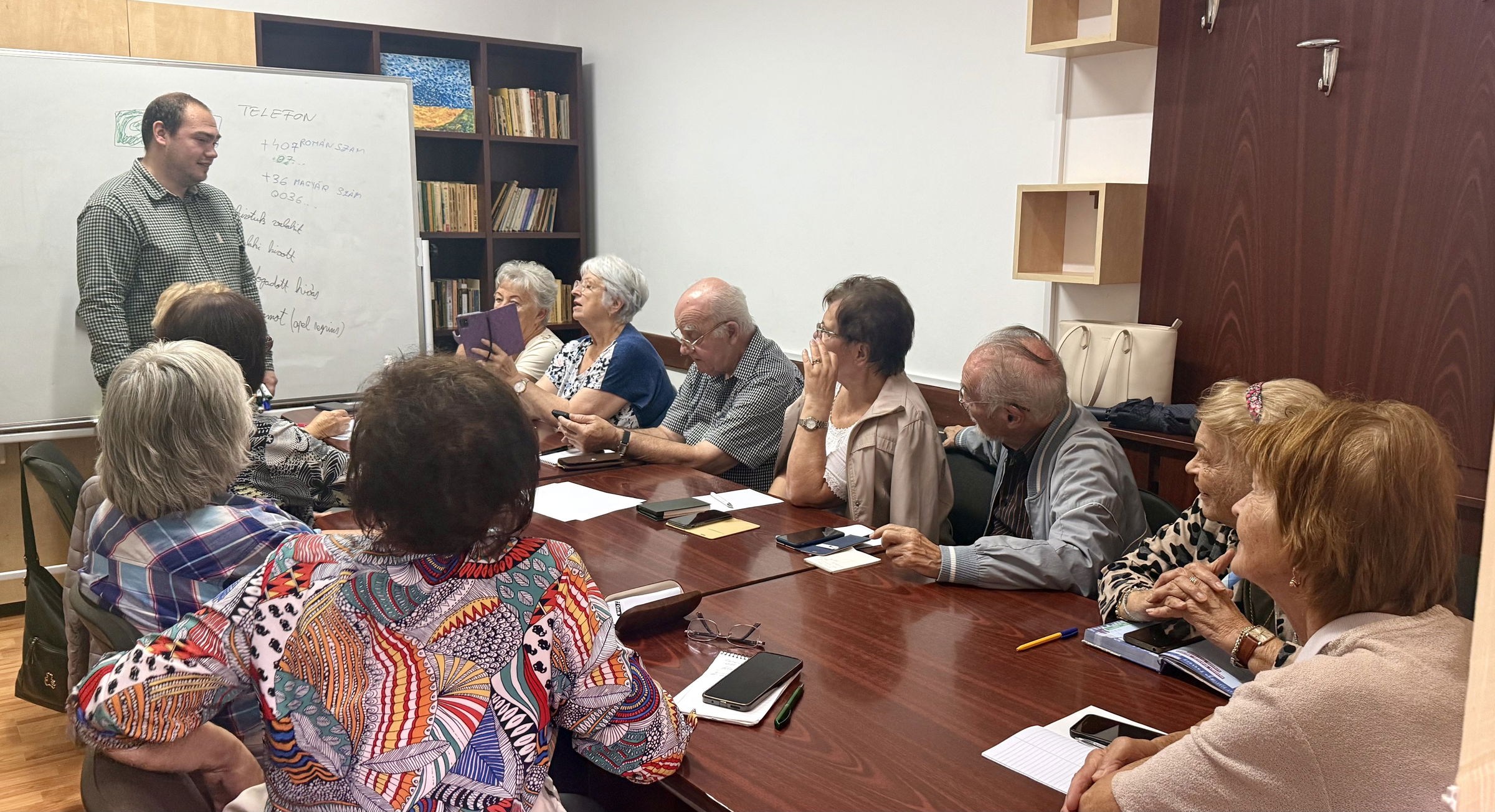 Újraindult az idősek ingyenes digitális képzése