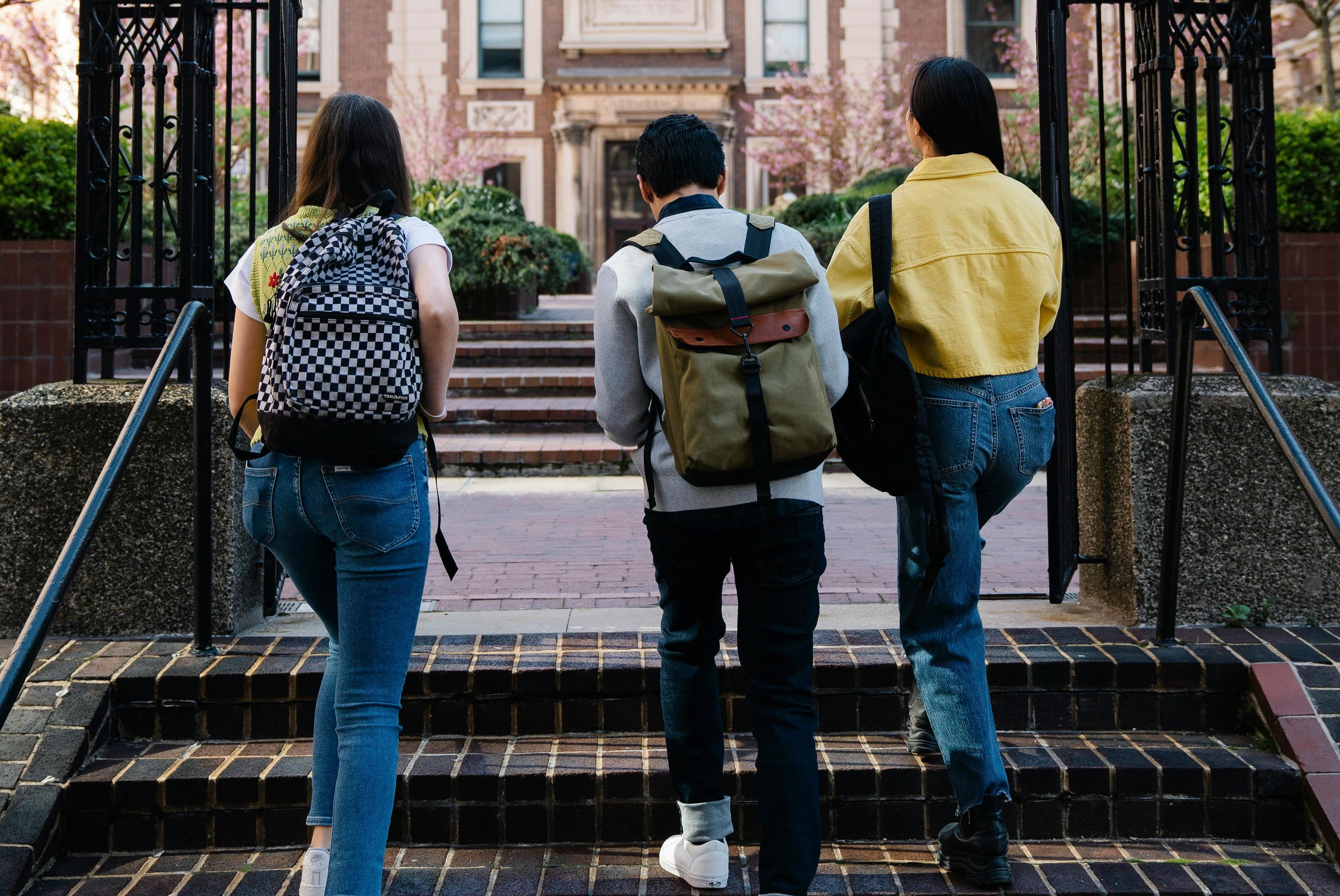 Az alfa generáció tapasztalatból tanul, nem szabályokból. Sulyok Kármen pszichológus a virtuális világ veszélyeiről