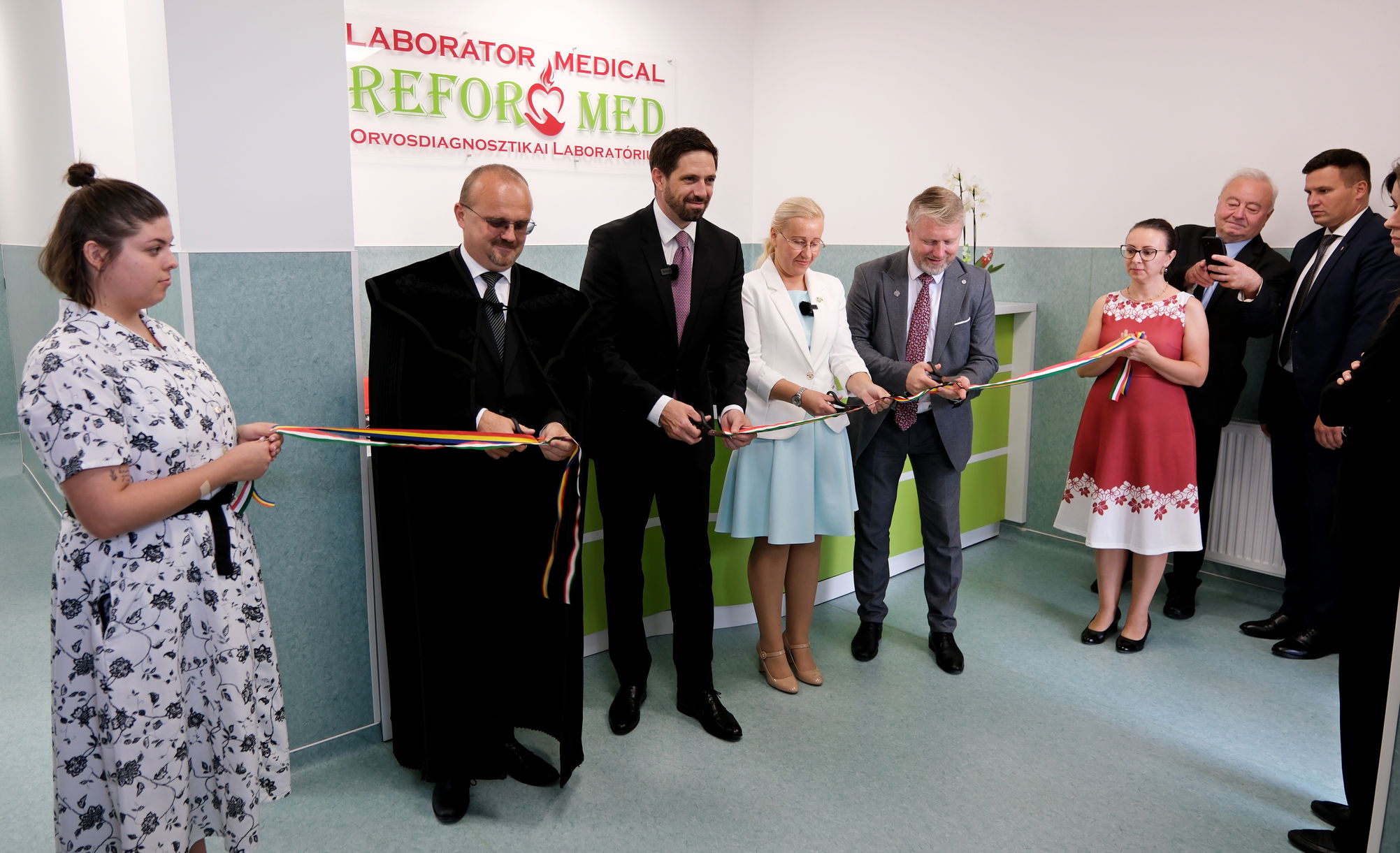 Az empátia és a tudomány találkozása: új orvosdiagnosztikai laboratórium létesült Nagyváradon