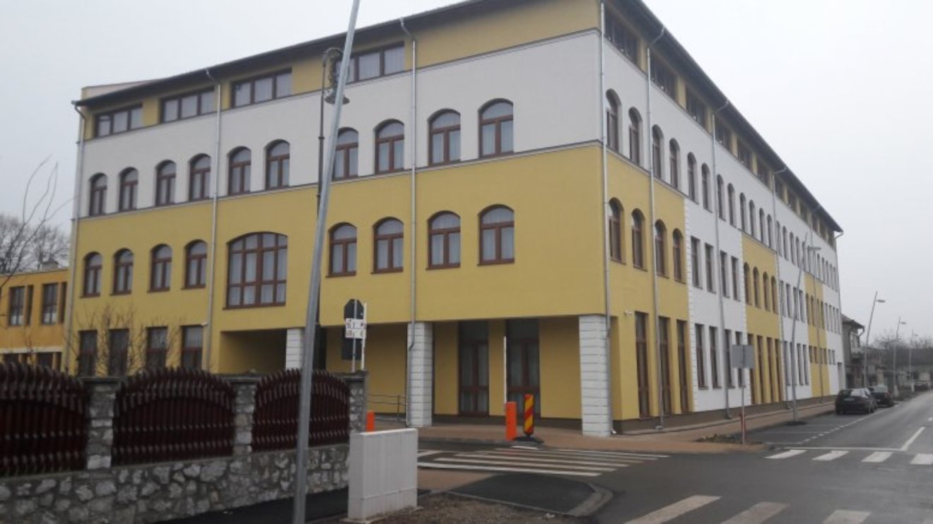Modern felszerelésekkel és új projekttel indítják a tanévet Szalontán