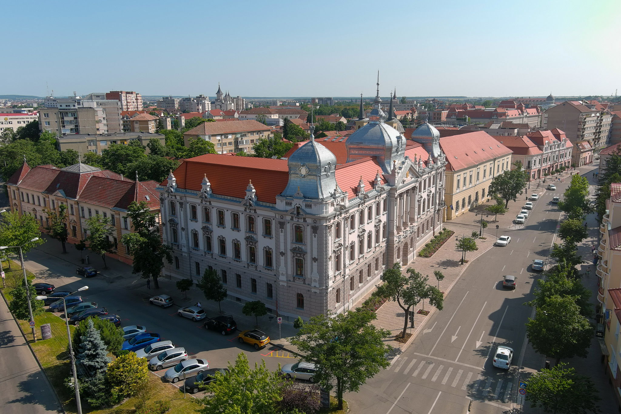 Leghamarabb jövő tavasszal válthat székhelyet a Bihar Megyei Tanács