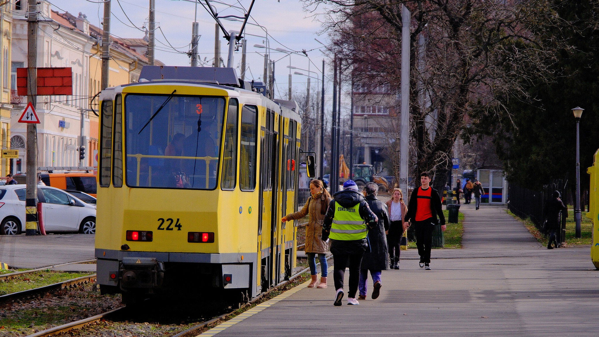 OTL: feltöltötték a diákok utazási bérletét