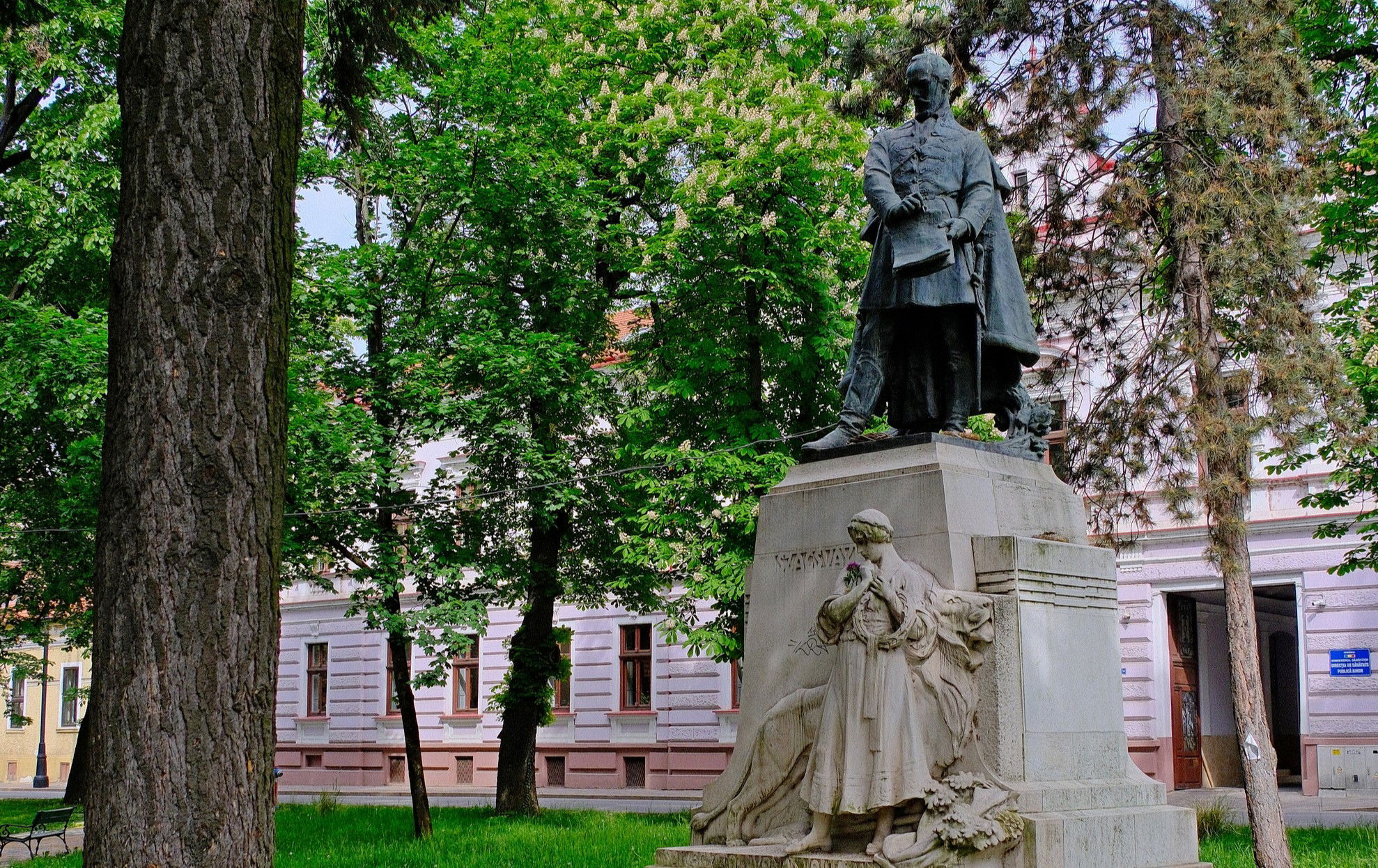 Rendhagyó helyszínen emlékeznek Szacsvay Imrére Nagyváradon