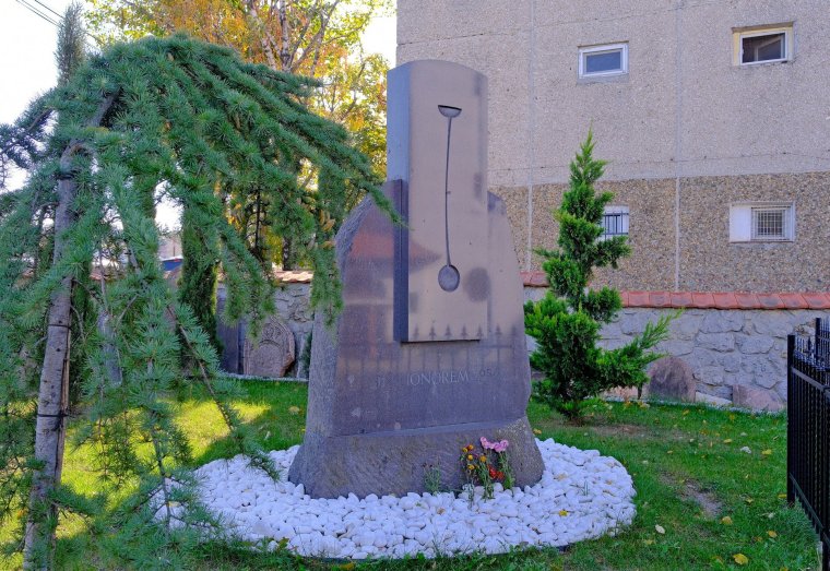 Az ’56-os forradalom hősei előtt hajtanak fejet a váradréti református templomban