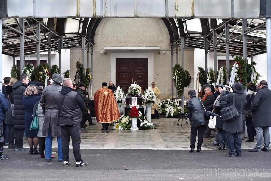 Végső nyugalomra helyezték Flavia Groșan orvosnőt