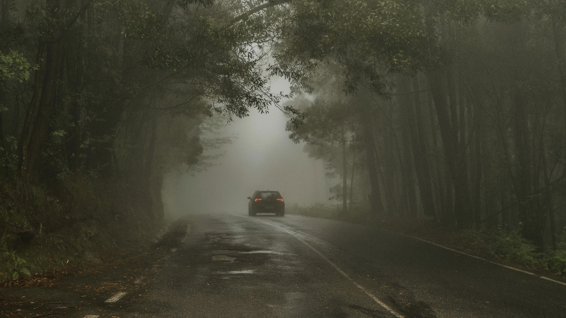Ködre figyelmeztetnek, vezessenek óvatosan!