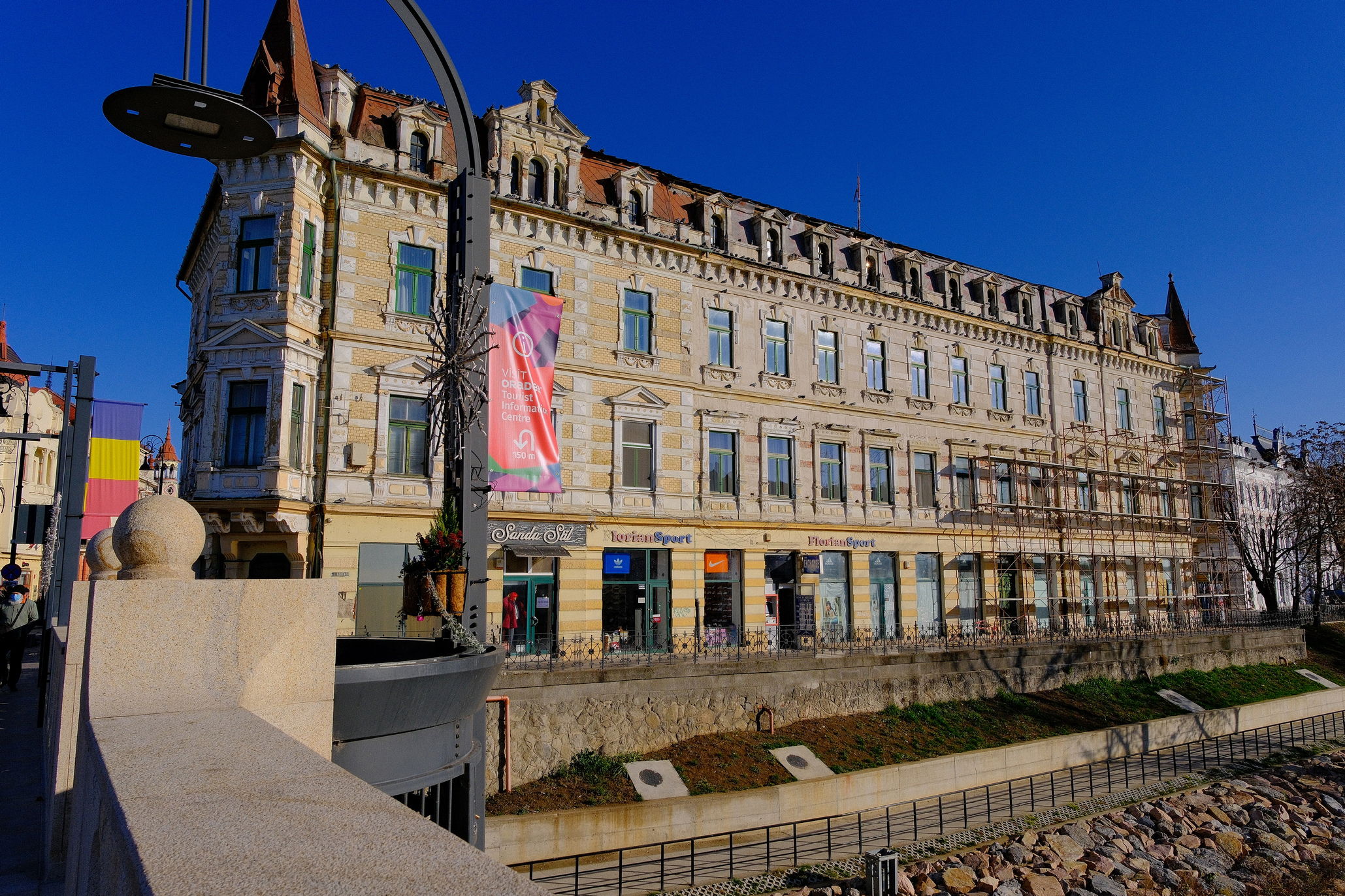 Féléves szünet után folytatódik a Lévay-ház felújítása