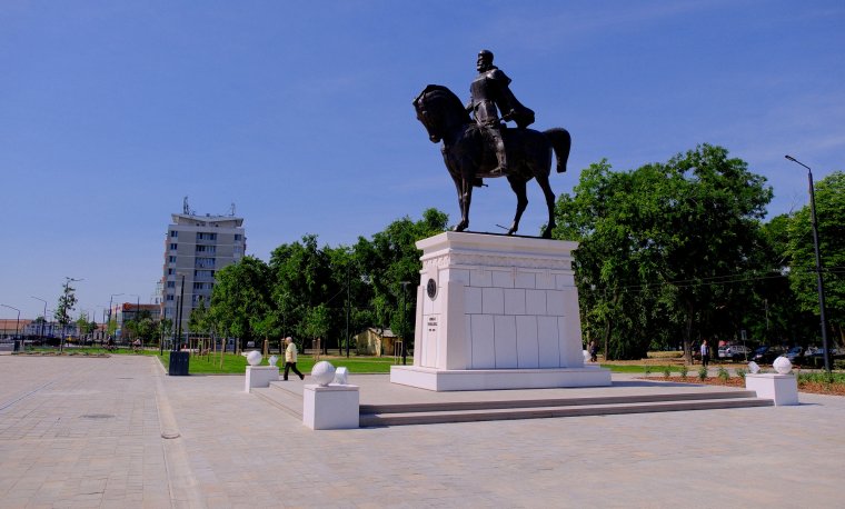 Nemzeti ünnep babfőzelékkel és csülökkel