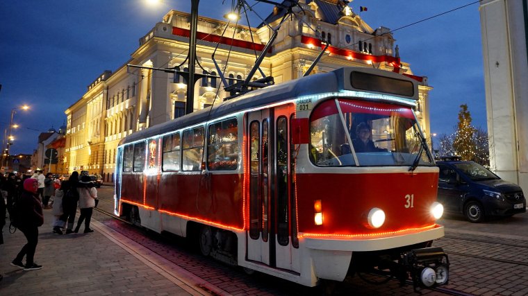 Idén is fog közlekedni a Mikulás-villamos Váradon