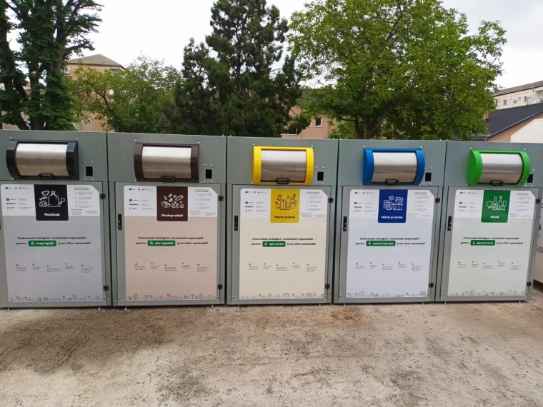 Lakossági visszajelzések alapján továbbfejlesztett hulladékszigeteket tesztelnek Nagyváradon