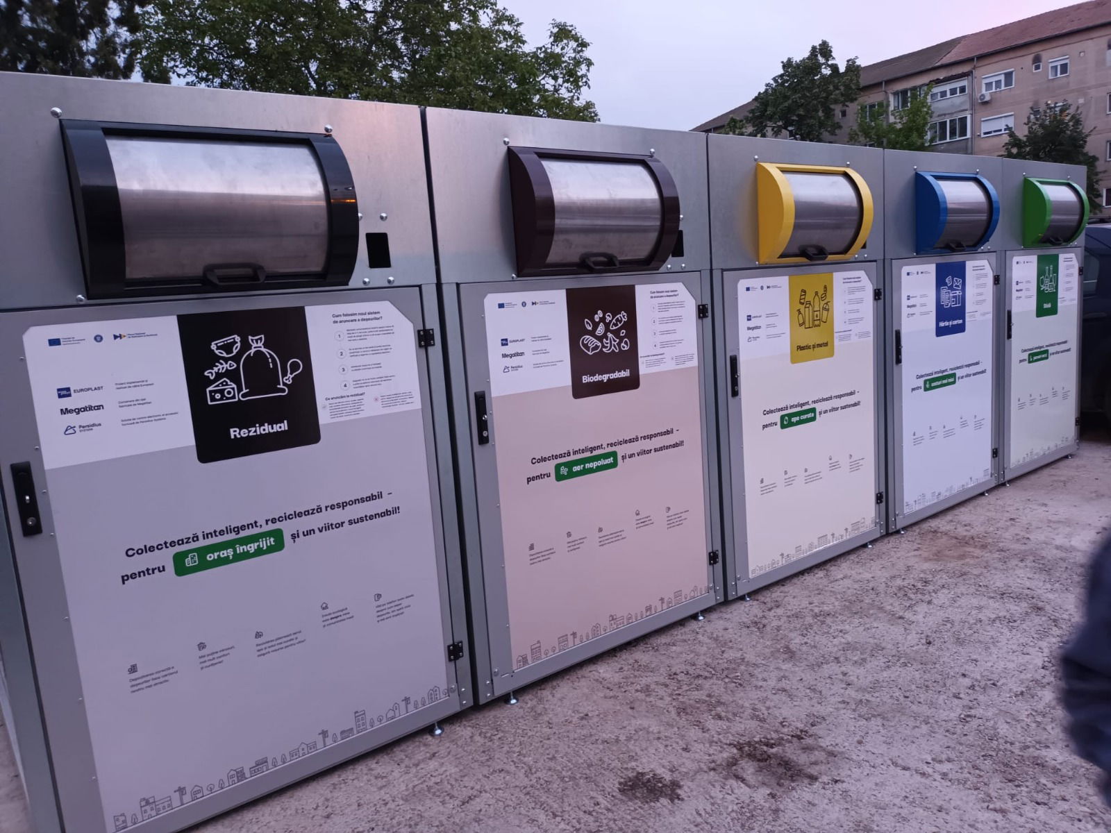 Új generációs szemétszigetek Nagyváradon