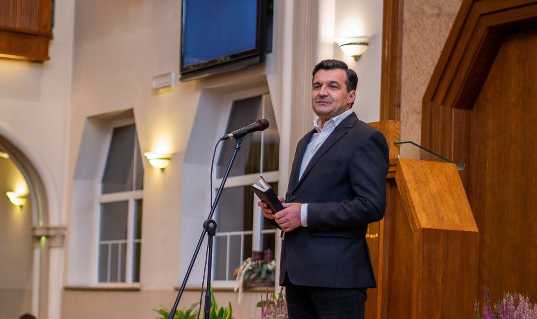 Budai Lajos Dániel nagyváradi baptista lelkipásztor karácsonyi üzenete