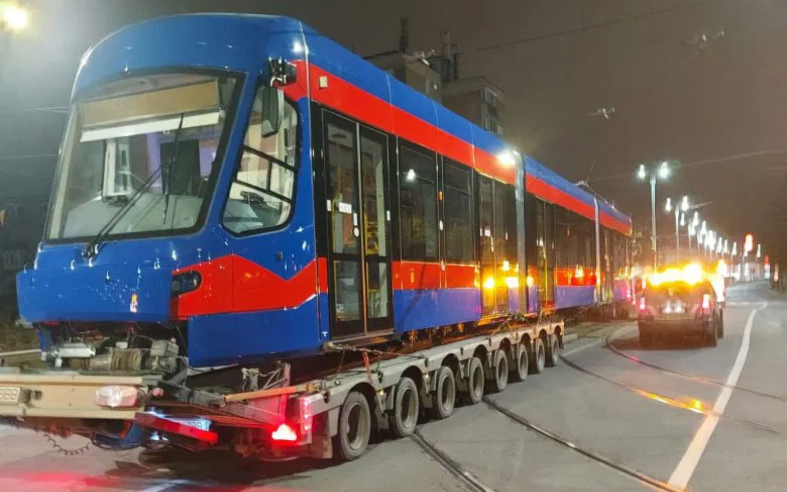 Újabb kétirányú villamossal bővült a váradi flotta