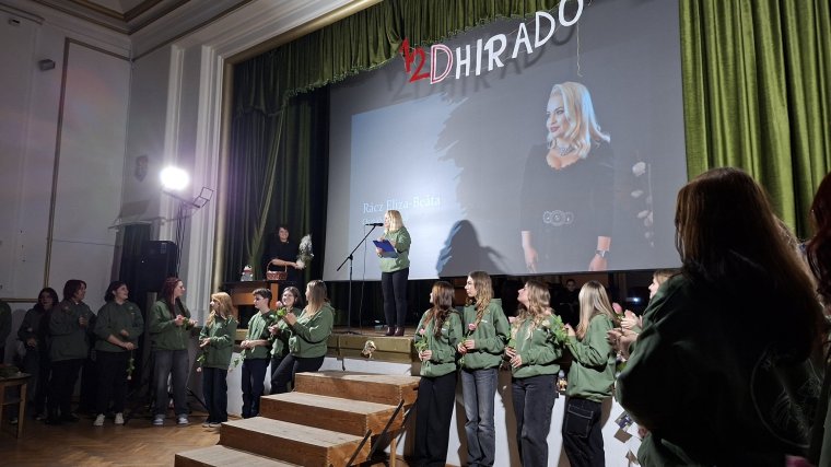 Maturandusz a Művészetiben: a rendkívüli hírek ünnepsége | GALÉRIA és VIDEÓ