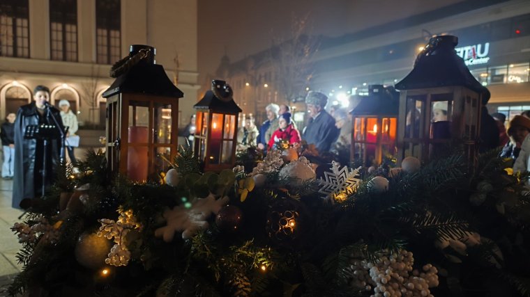 A második gyertyaláng is fellobbant Várad központjában | VIDEÓ