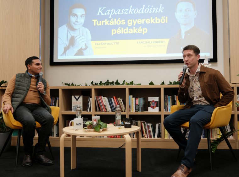 Anyai szeretetről, a cigány–magyar együttélésről beszélgettek az MCC váradi központjában