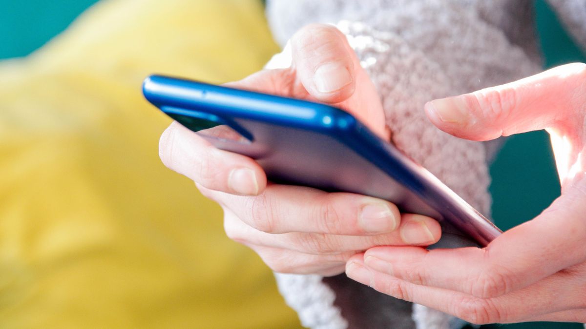 „Azt hiszem, hogy épp egy csalás áldozata vagyok”