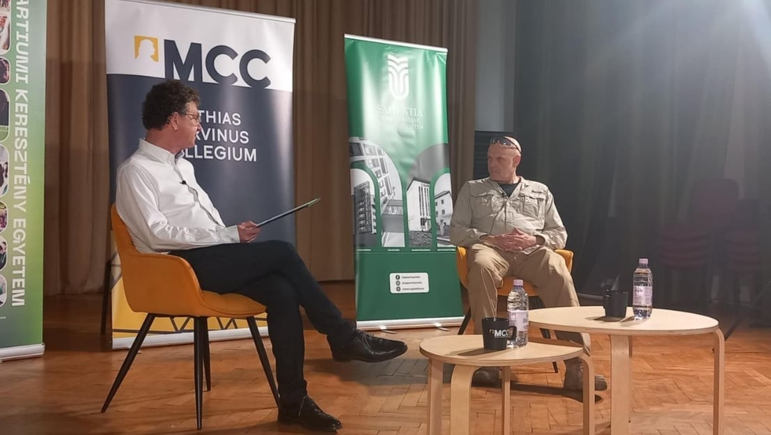 Pódiumbeszélgetés: Merre tart a világ, és hol vagyunk mi benne?