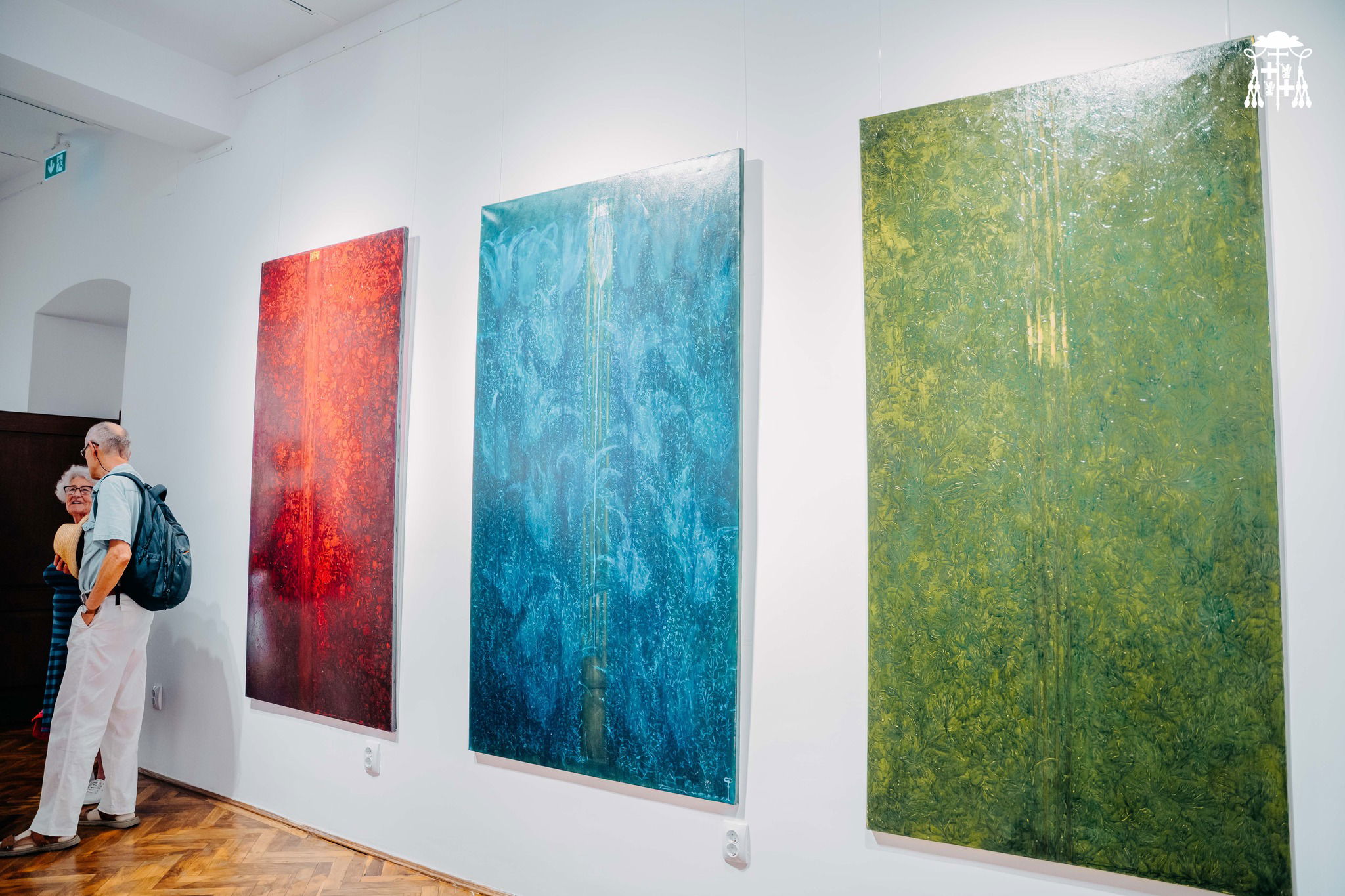 Nemzetközi hírű temesvári festőművész alkotásaiból nyílt kiállítás a püspöki palotában | GALÉRIA!