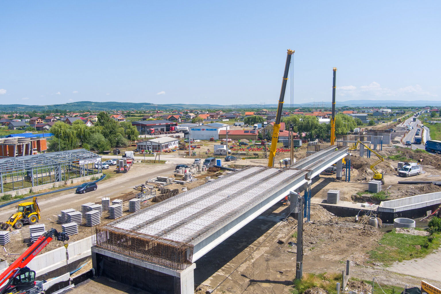 Szerelik a fugyivásárhelyi felüljáró tartópilléreit