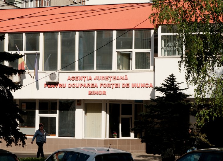 Több mint ezer munkahelyre lehet jelentkezni