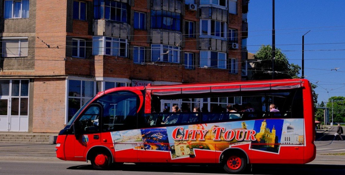 Ezen a hétvégén is lehetőség van buszos városnézésre