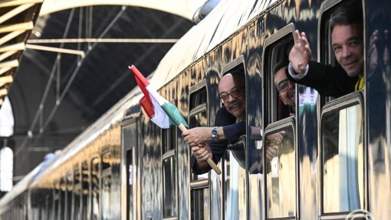 Elindult a 12. Boldogasszony-zarándokvonat Budapestről a csíksomlyói pünkösdi búcsúra