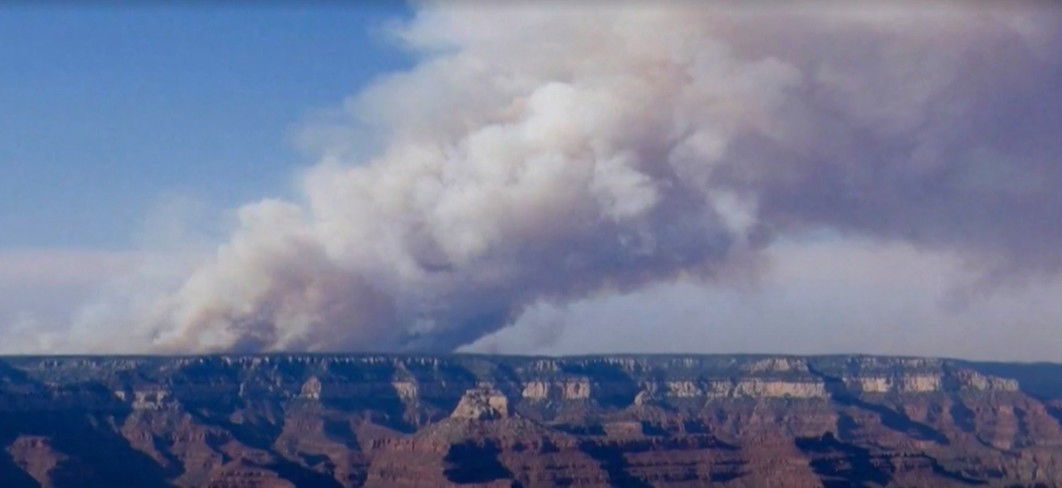 Erdőtűz pusztít a Grand Canyon környékén
