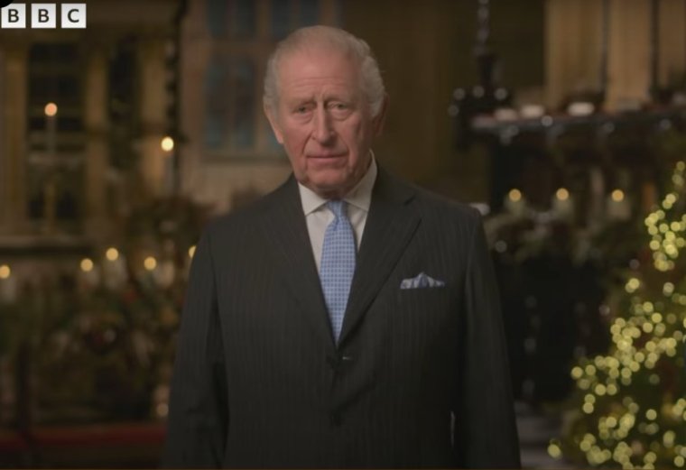 A globális bizonytalanság közepette tanúsított összetartás fontosságáról szólt karácsonyi üzenetében a brit uralkodó