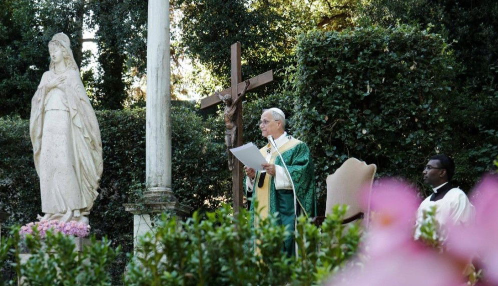 XIV. Leó: A világot a felmelegedés és a háborúk égetik