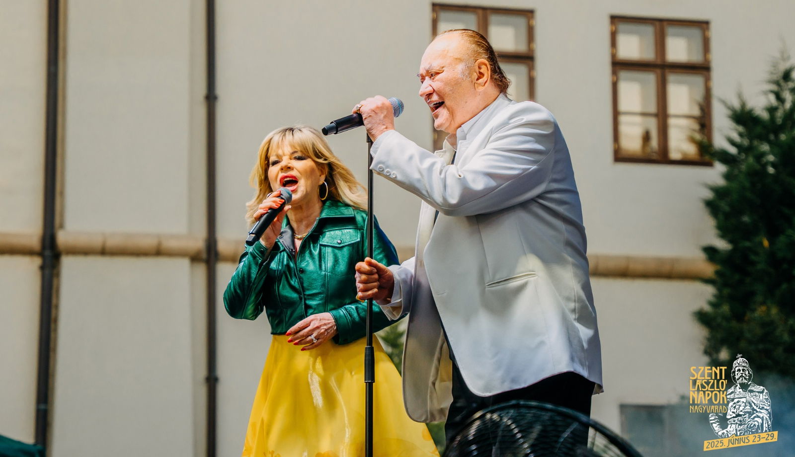 Szeretni kell, ennyi az egész