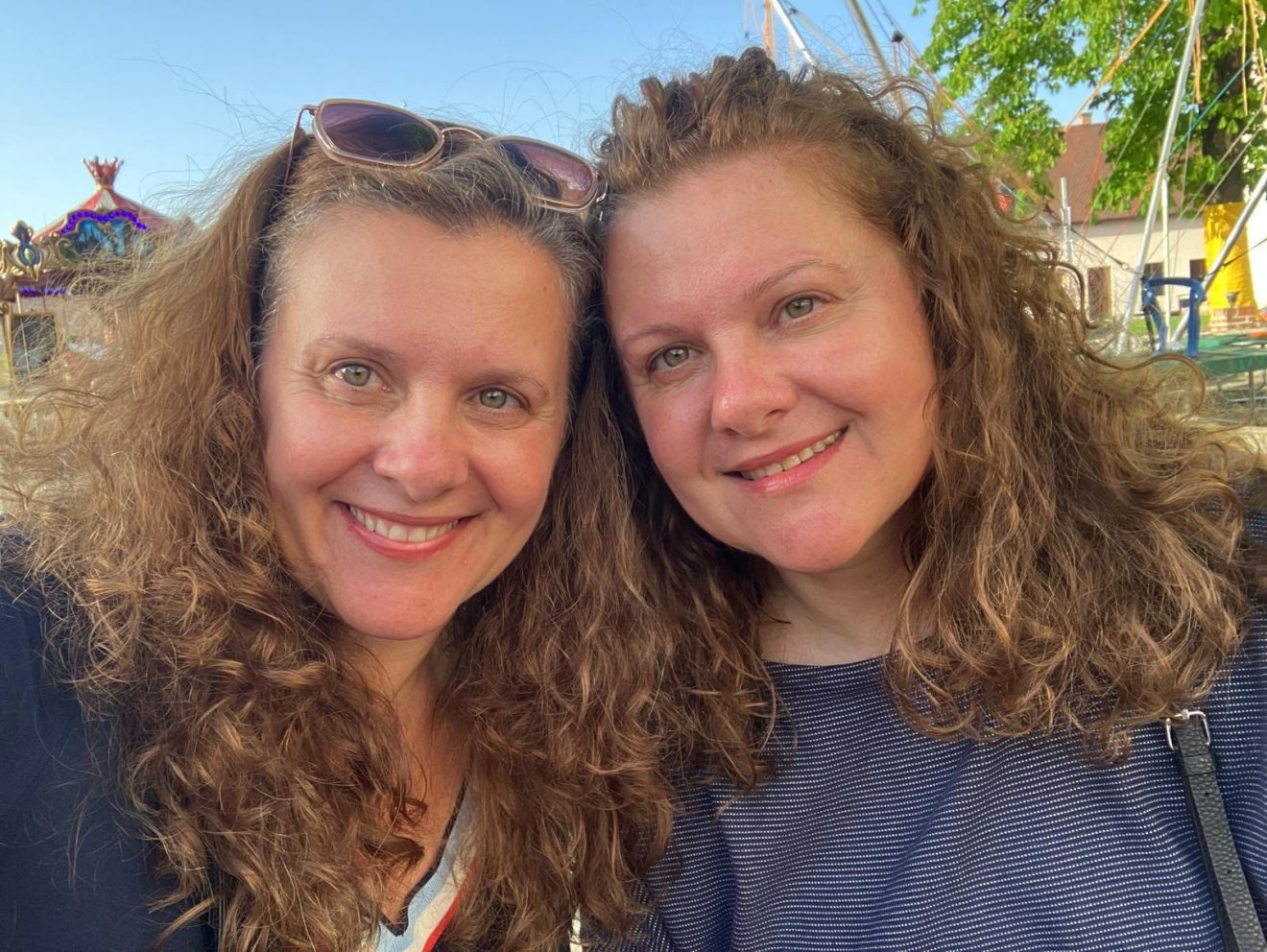 Az ikrek világáról nyílik fotókiállítás