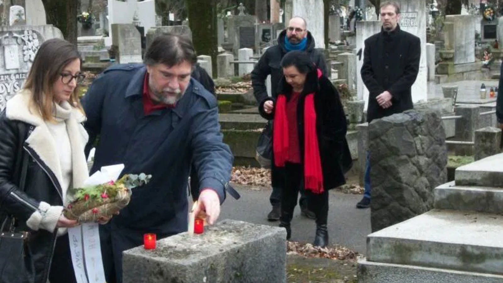 Tabéry Gézára emlékeznek nagyváradi nyughelyénél