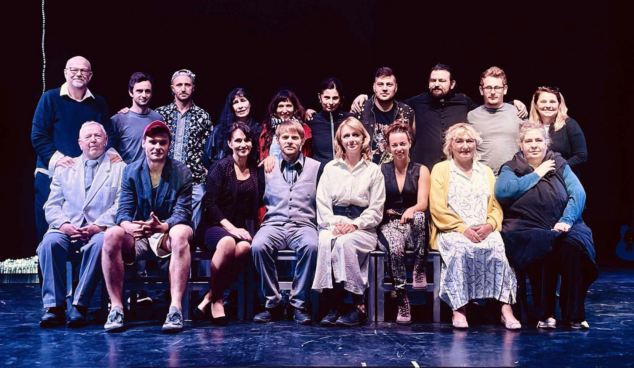 Szentendrén a Szigligeti Színház: színészsorsok villámfényben