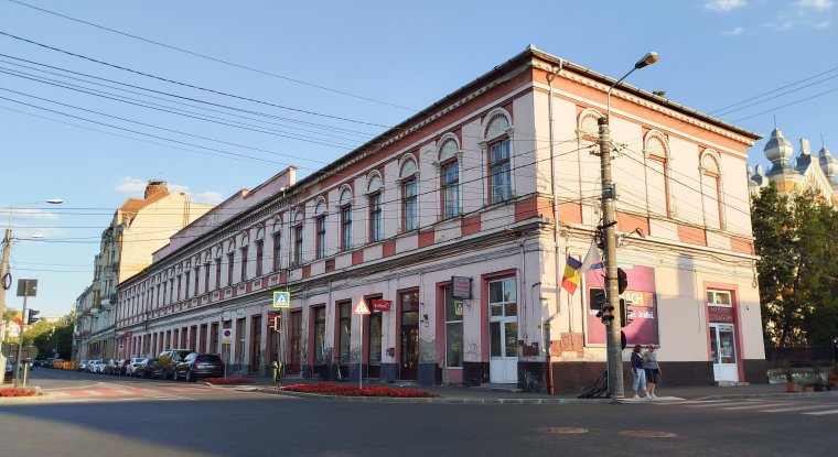 Nagyvárad első színtársulata és az első színházépítési mozgalom