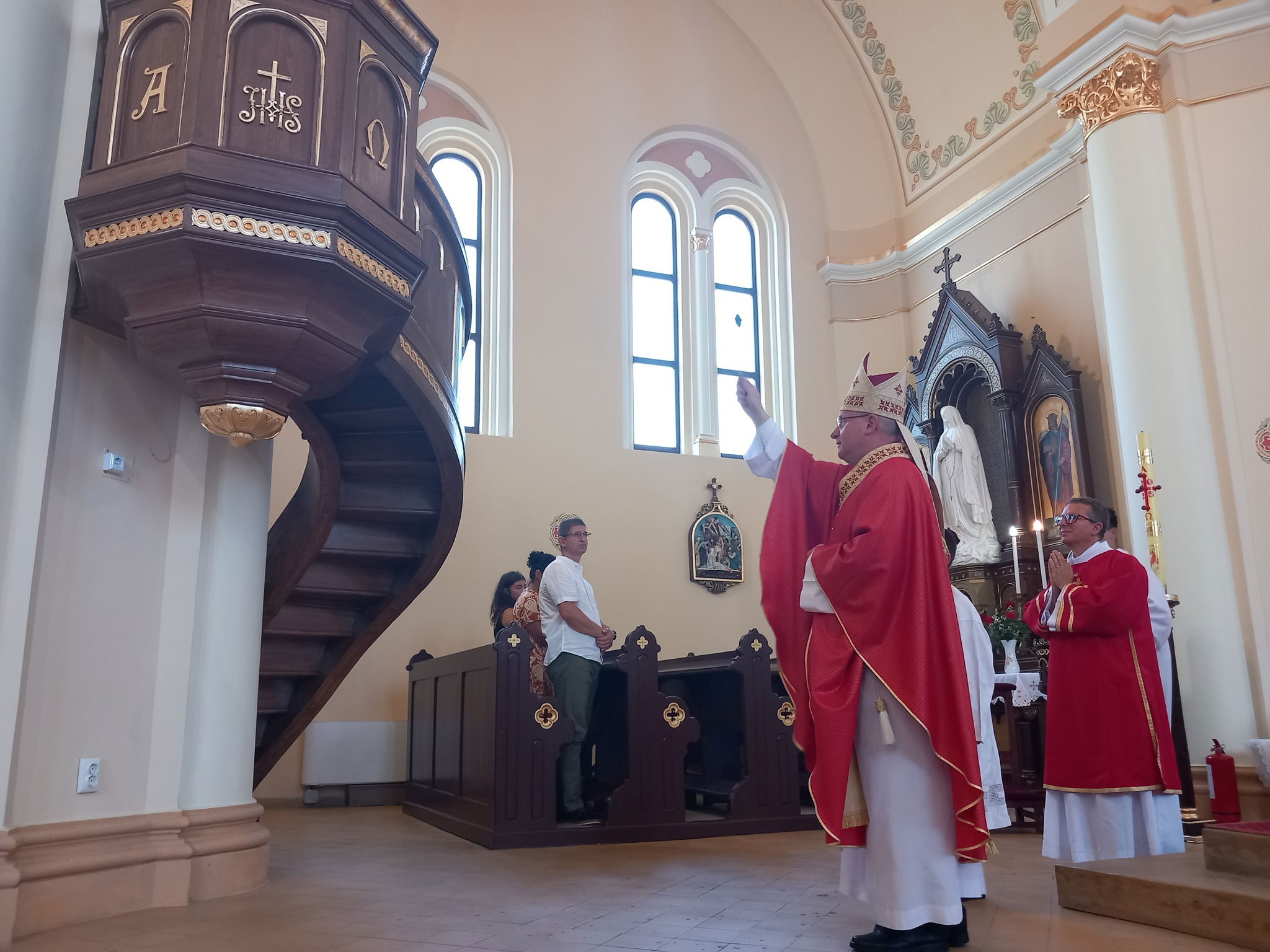 Restaurálták a biharpüspöki római katolikus templom szószékét