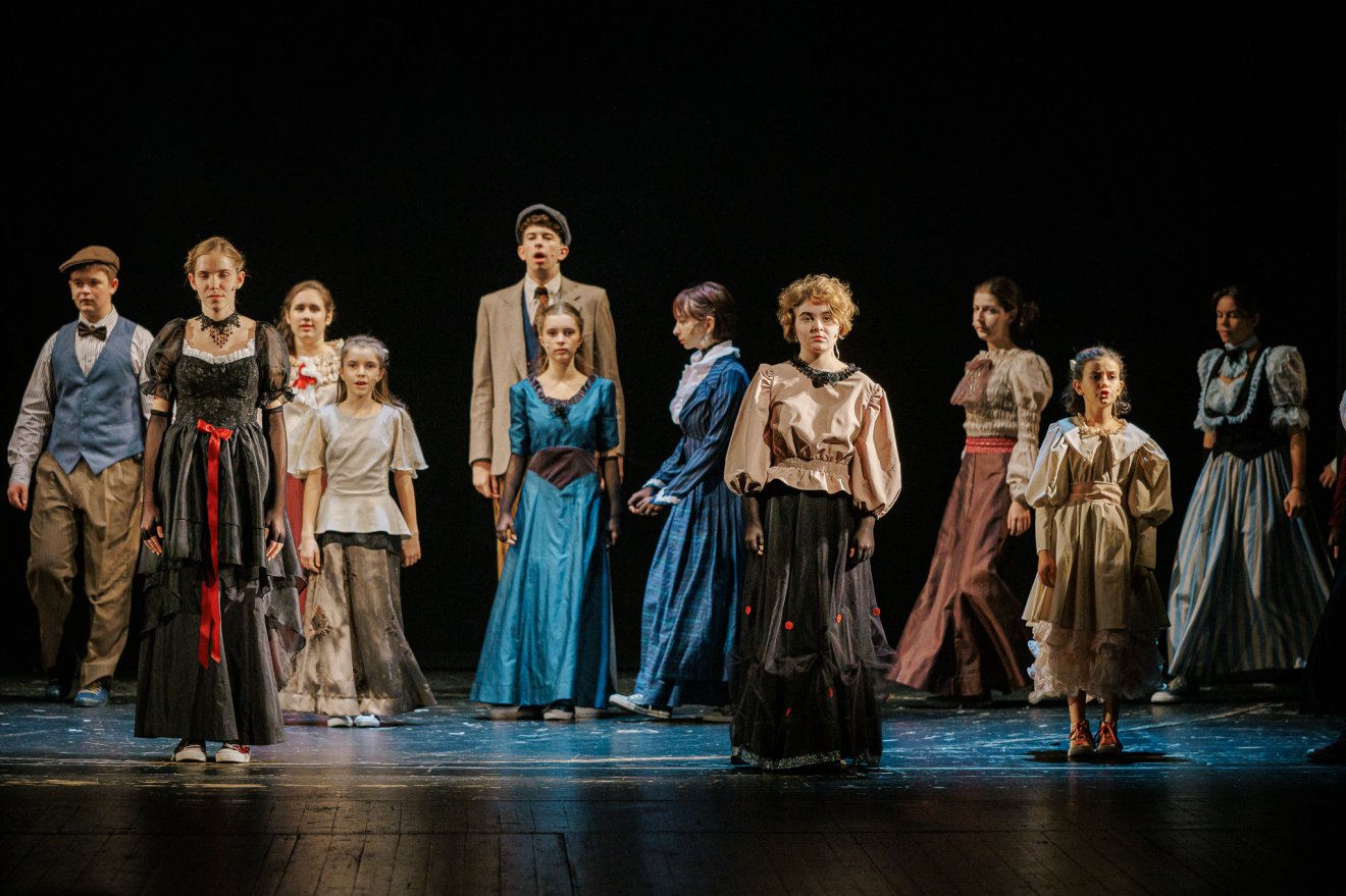 Szigligeti 125: Időutazás egy színház körül