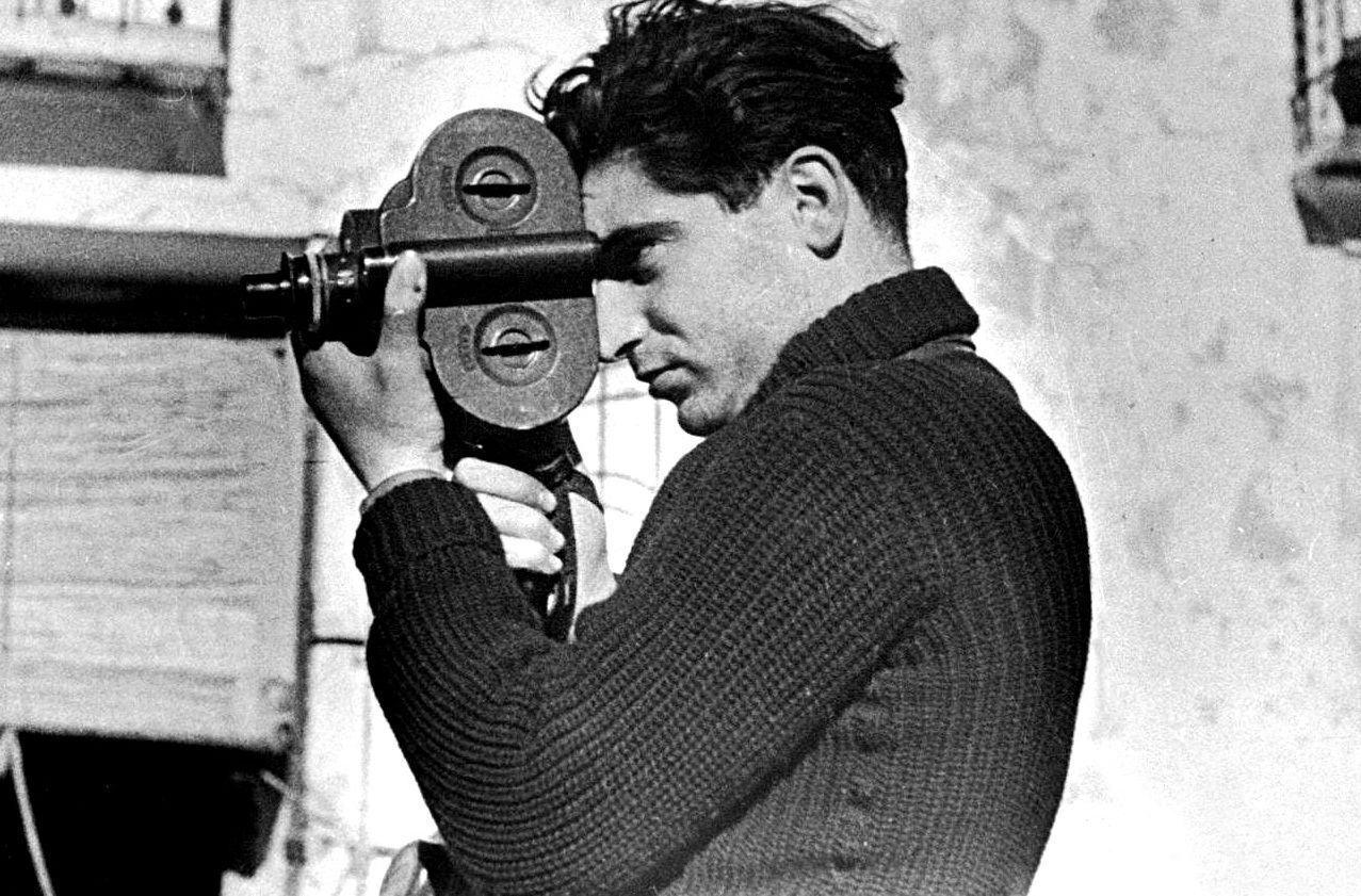 Robert Capa életéről mutatnak be stúdiószínházi előadást Nagyváradon
