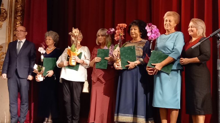 Gálaünnepségen díjaztak Bihar megyei magyar pedagógusokat Nagyváradon