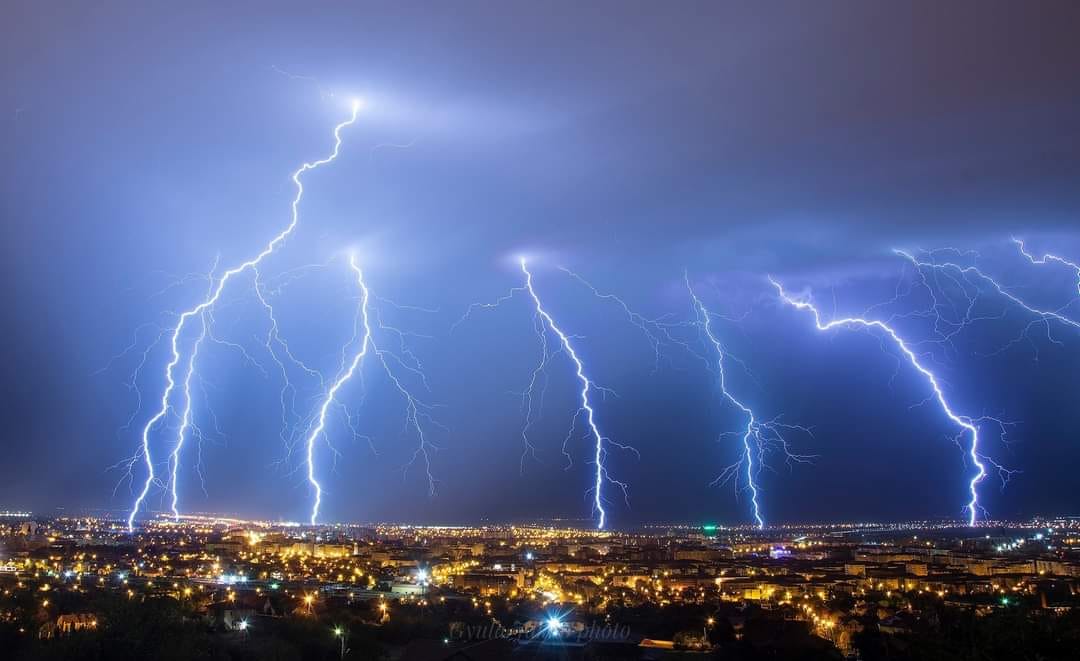 Viharokra vadászik a hegyközpályi hobbifotós