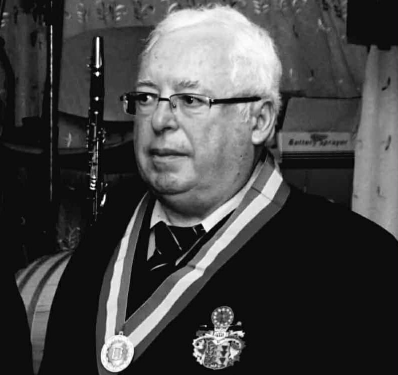 In memoriam László Sándor