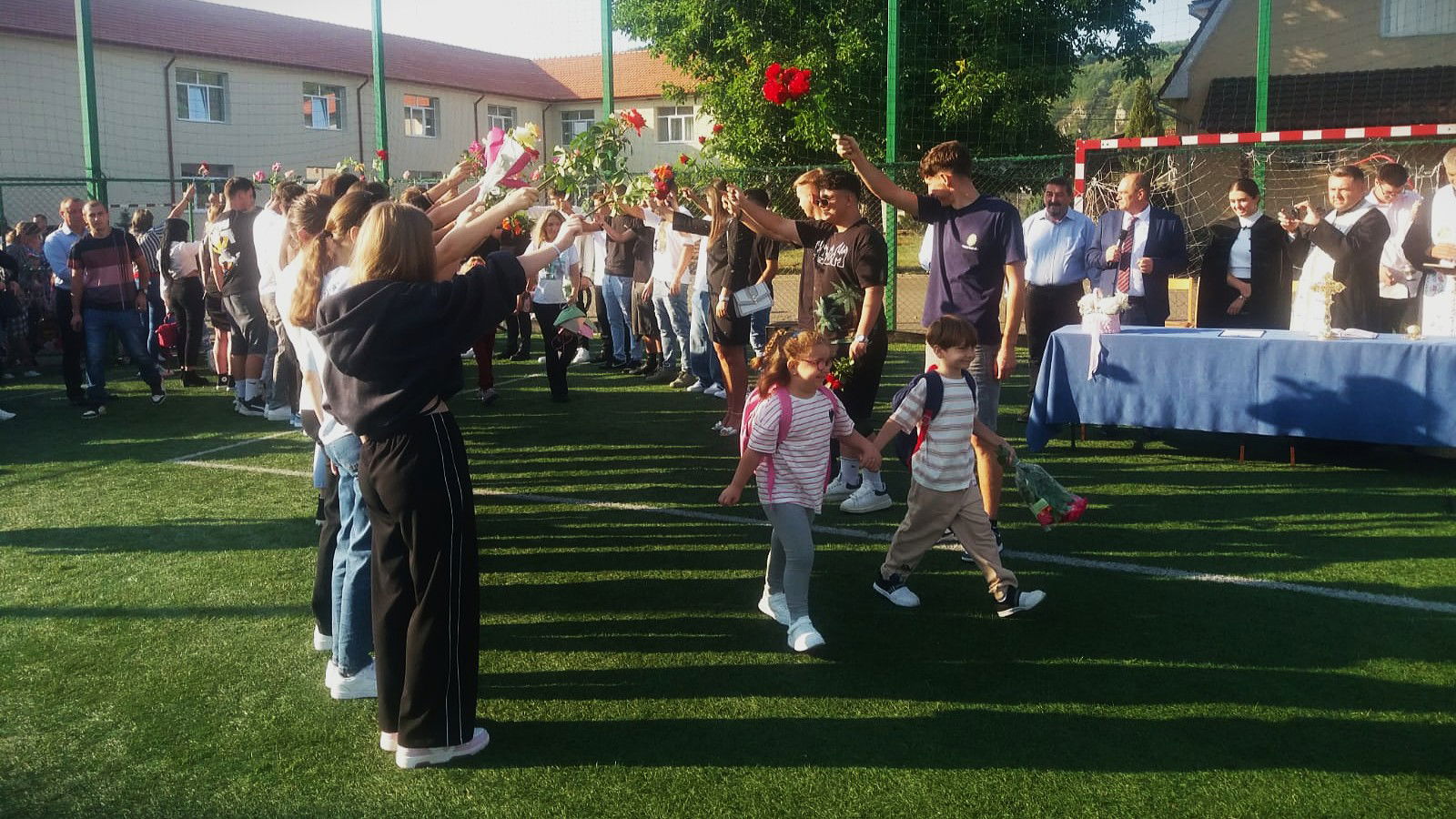 Réven is megnyitották az új iskolai tanévet