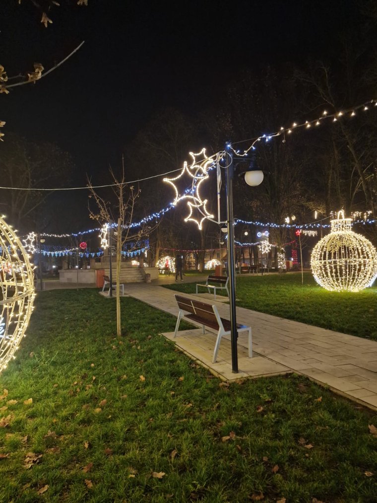 Felgyúltak az ünnepi fények Margittán is