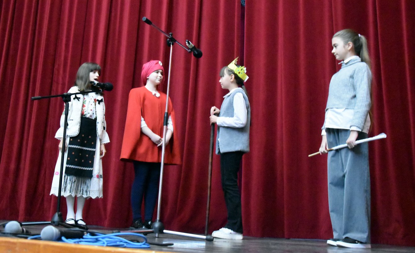 Ismét megszervezték a Mihai Eminescu kétnyelvű szavalóversenyt Margittán